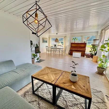 Ferienhaus Big, Family-Friendly Summer House With Sea View *